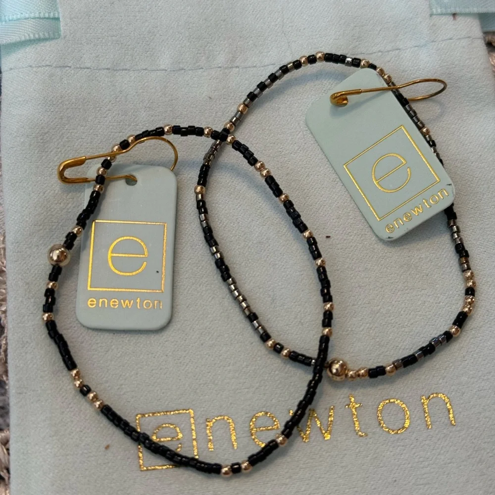 Enewton bracelet set